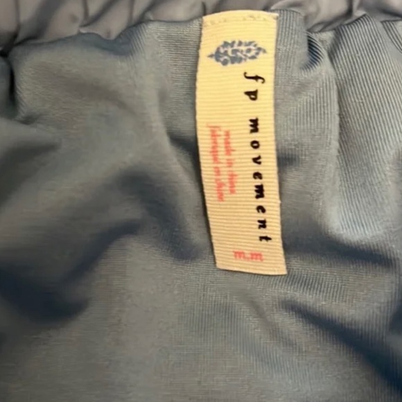 Free People Movement Line 
Size L - Picture 2 of 3